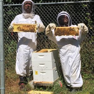 Meet your Posher, Myra